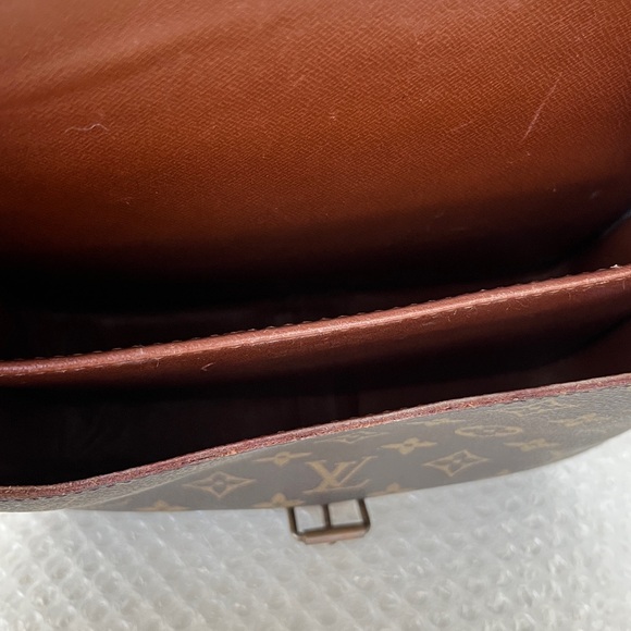 Louis Vuitton Monogram Canvas Cartouchiere MM Crossbody - Picture 8 of 12